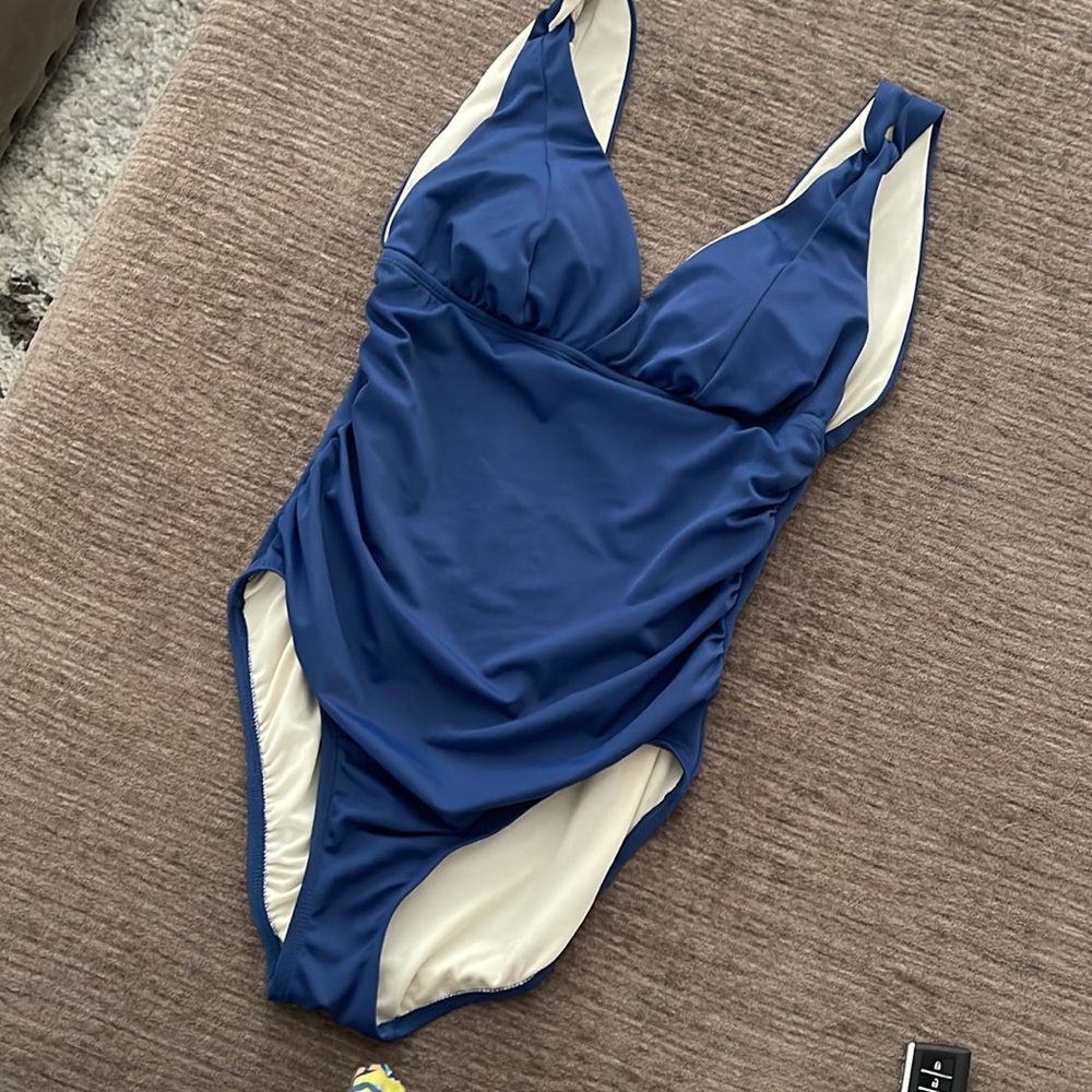 H&M Maternity One suit